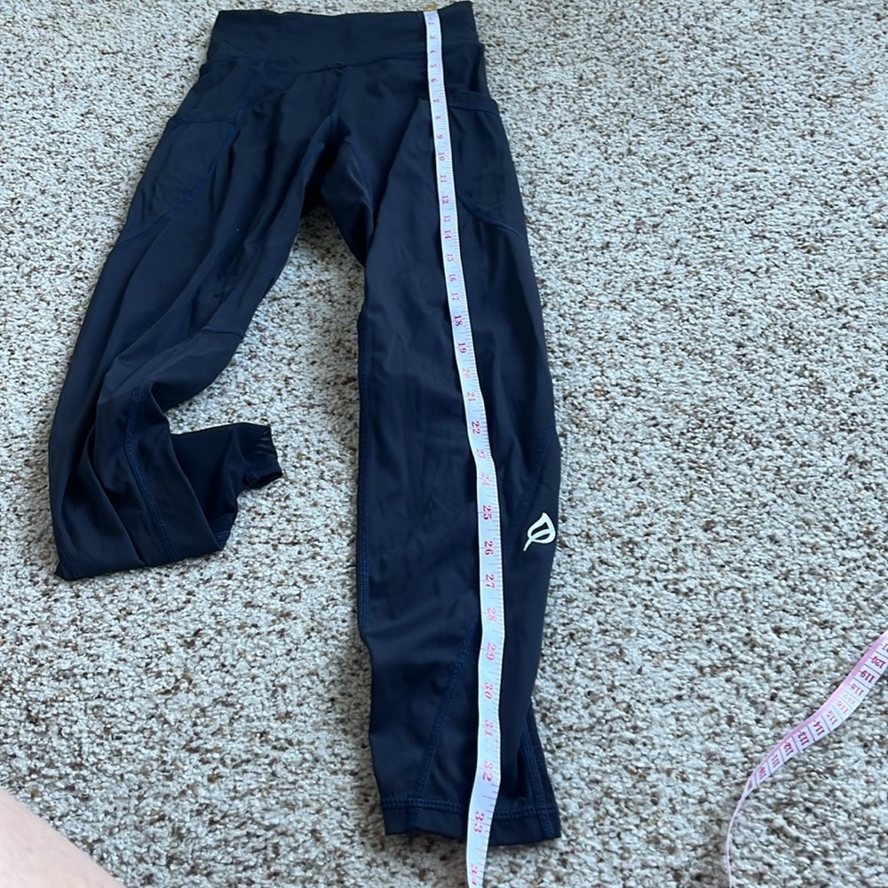p’tula Black High-Waisted athletic sporty Leggings - Picture 11 of 12